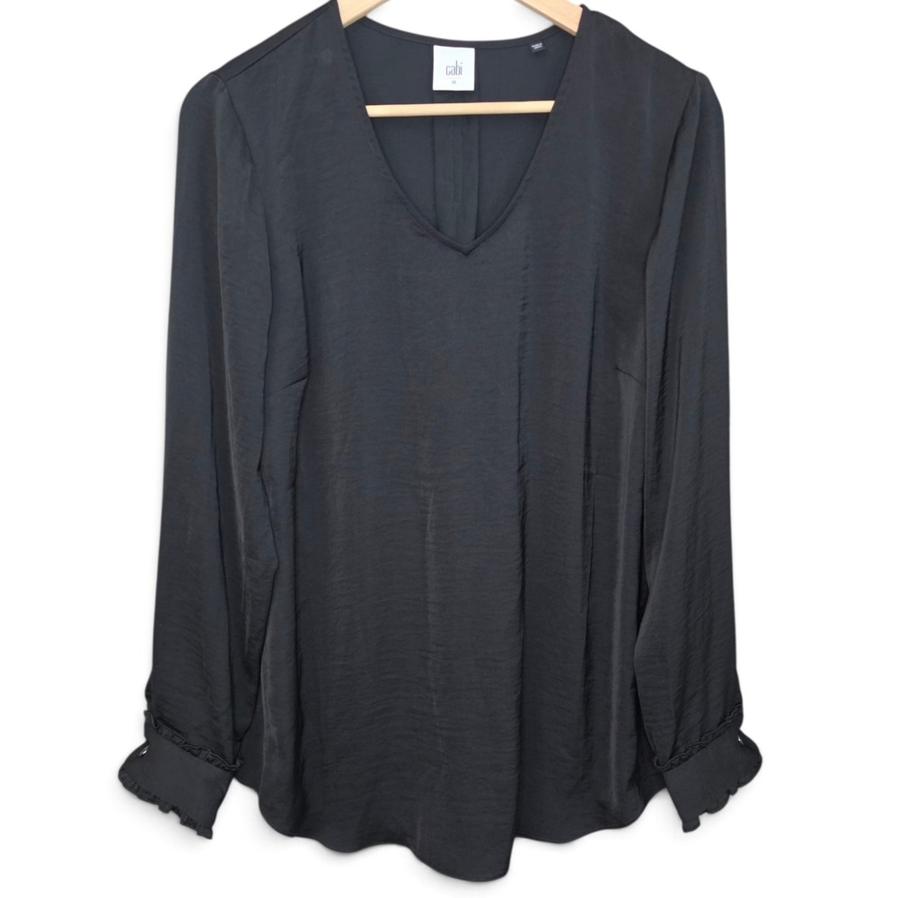 CAbi Top Womens Medium Black Satin Ruffle Cuff Blouse‎ Style 3599 Ladies